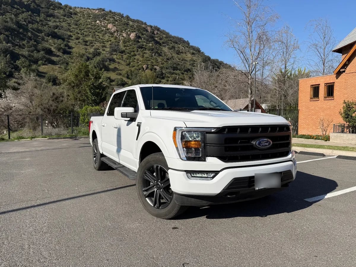 FORD F-150 5.0 Lariat Cc Sport At 4x4 año 2022
