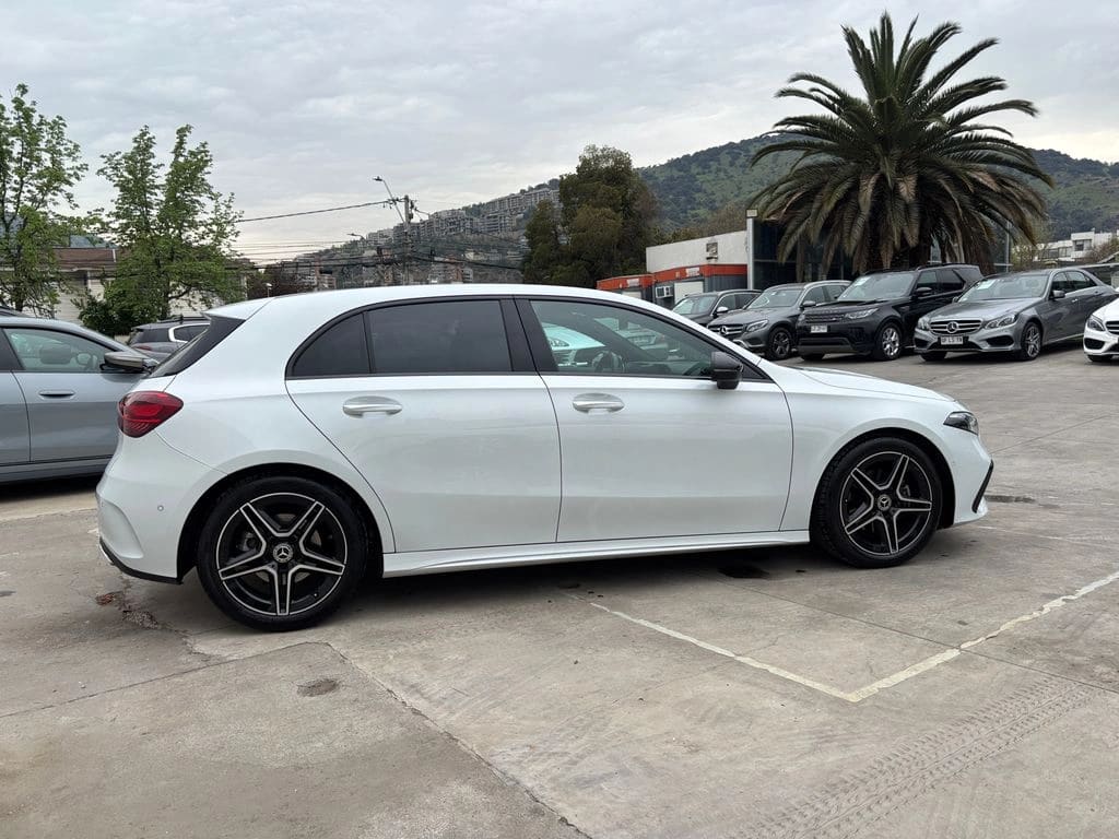Mercedes-Benz A 200 1.3 Amg Line 4x2 Hb At 5p año 2024