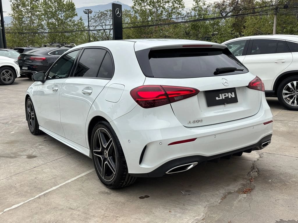 Mercedes-Benz A 200 1.3 Amg Line 4x2 Hb At 5p año 2024