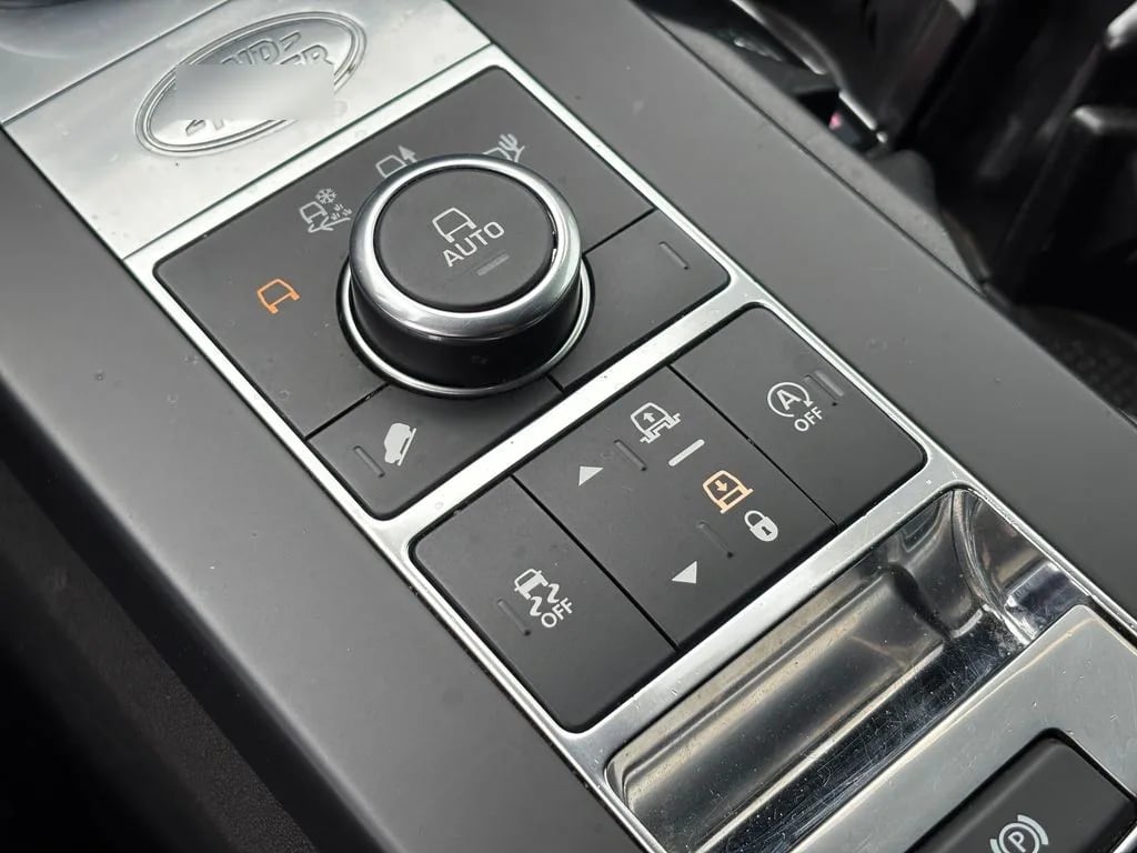 Land Rover Discovery Sport 2.0 4x4 Oi Se año 2020