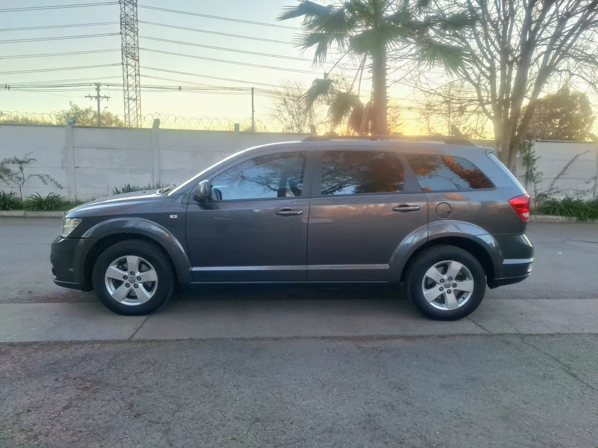 DODGE JOURNEY 2.4 Se At año 2015