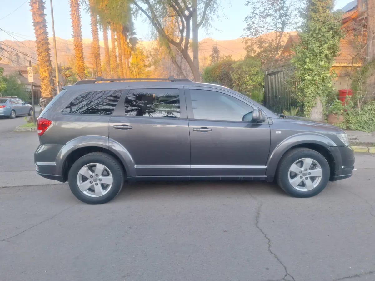 DODGE JOURNEY 2.4 Se At año 2015