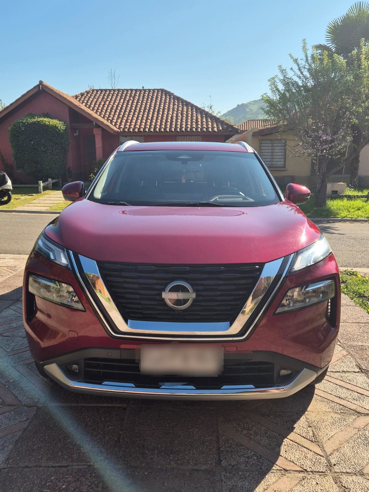 NISSAN X-TRAIL 2.5 Exclusive 3row At 4x4 año 2024