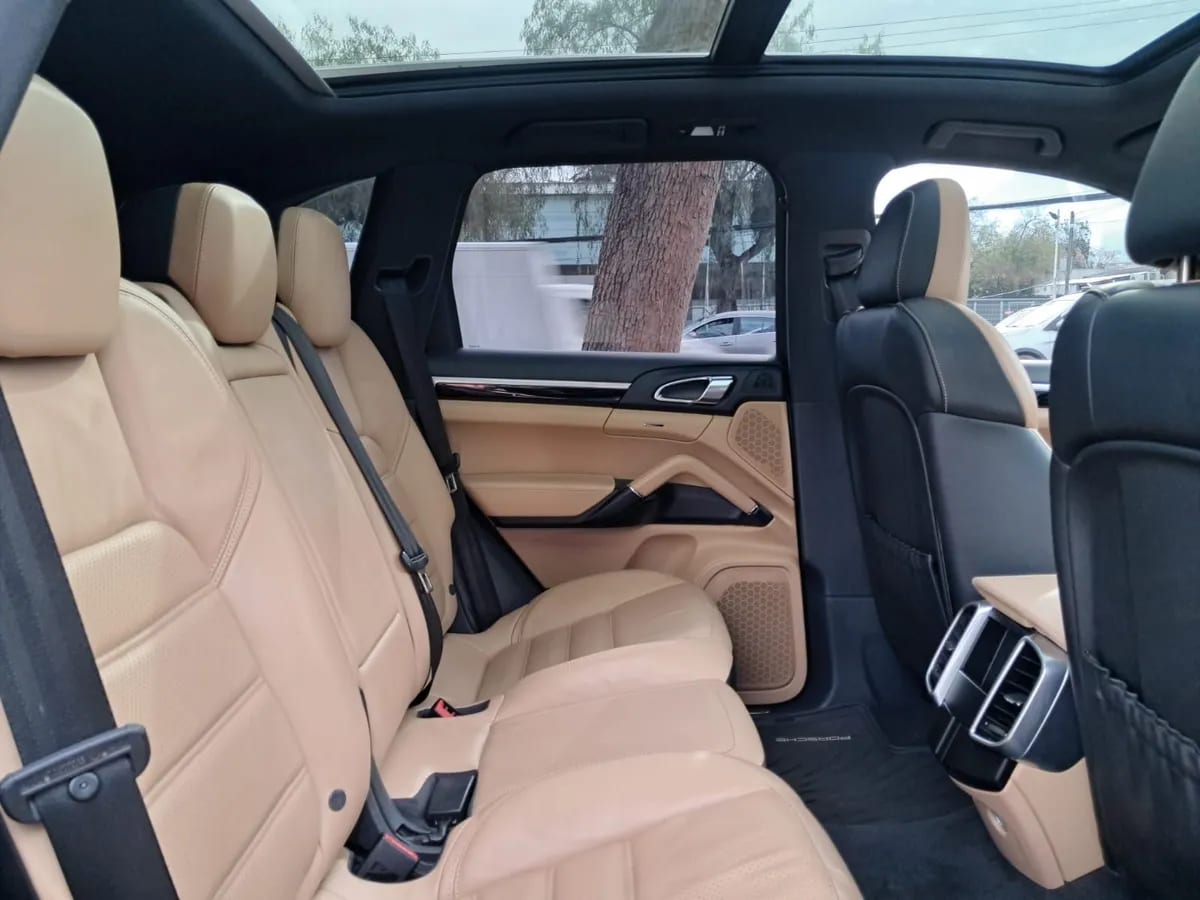 PORSCHE CAYENNE 3.6 V6 E2 Ii At 4x4 año 2016