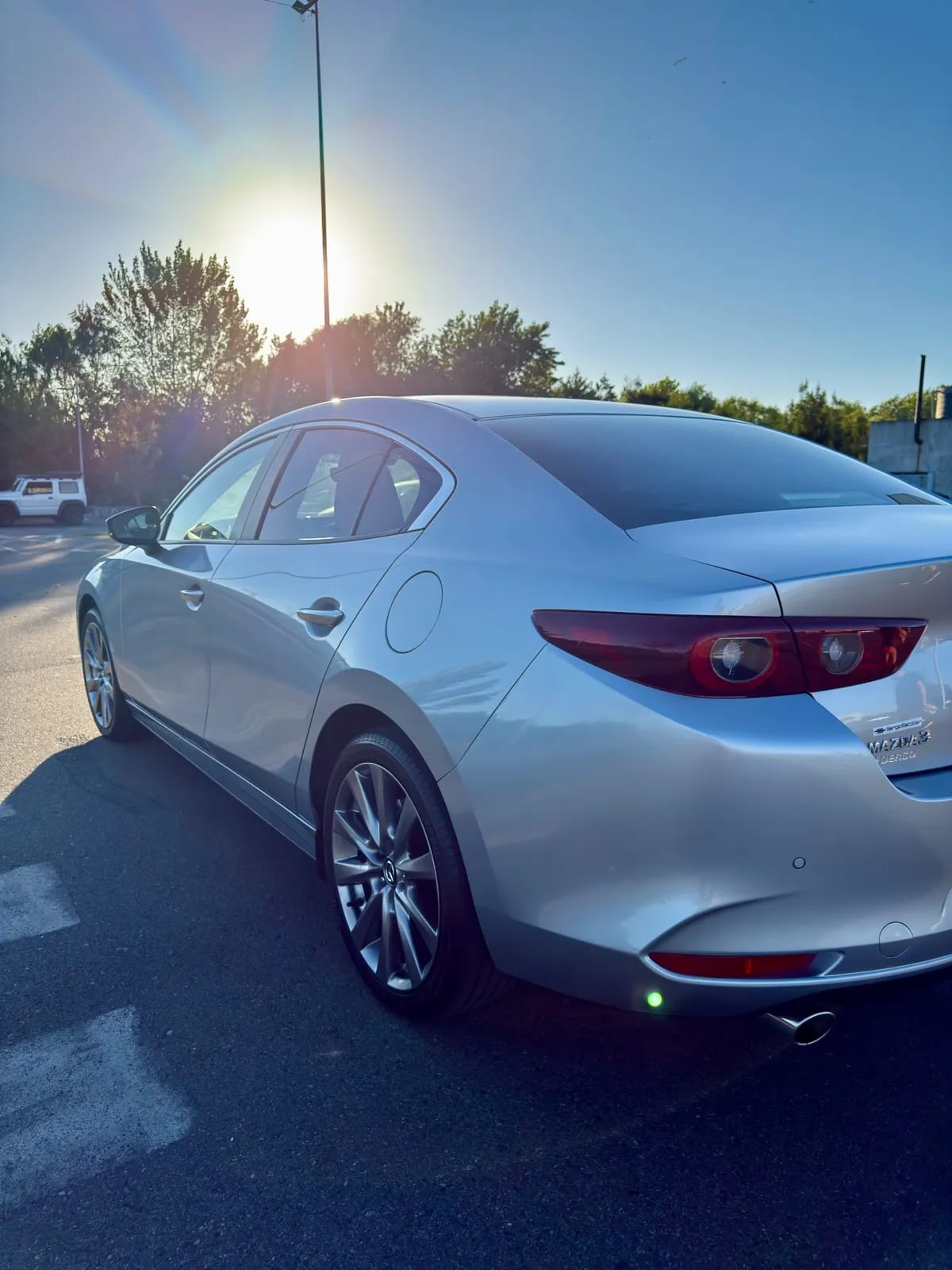 MAZDA MAZDA3 2.0 Sedán V 7g Mt año 2023