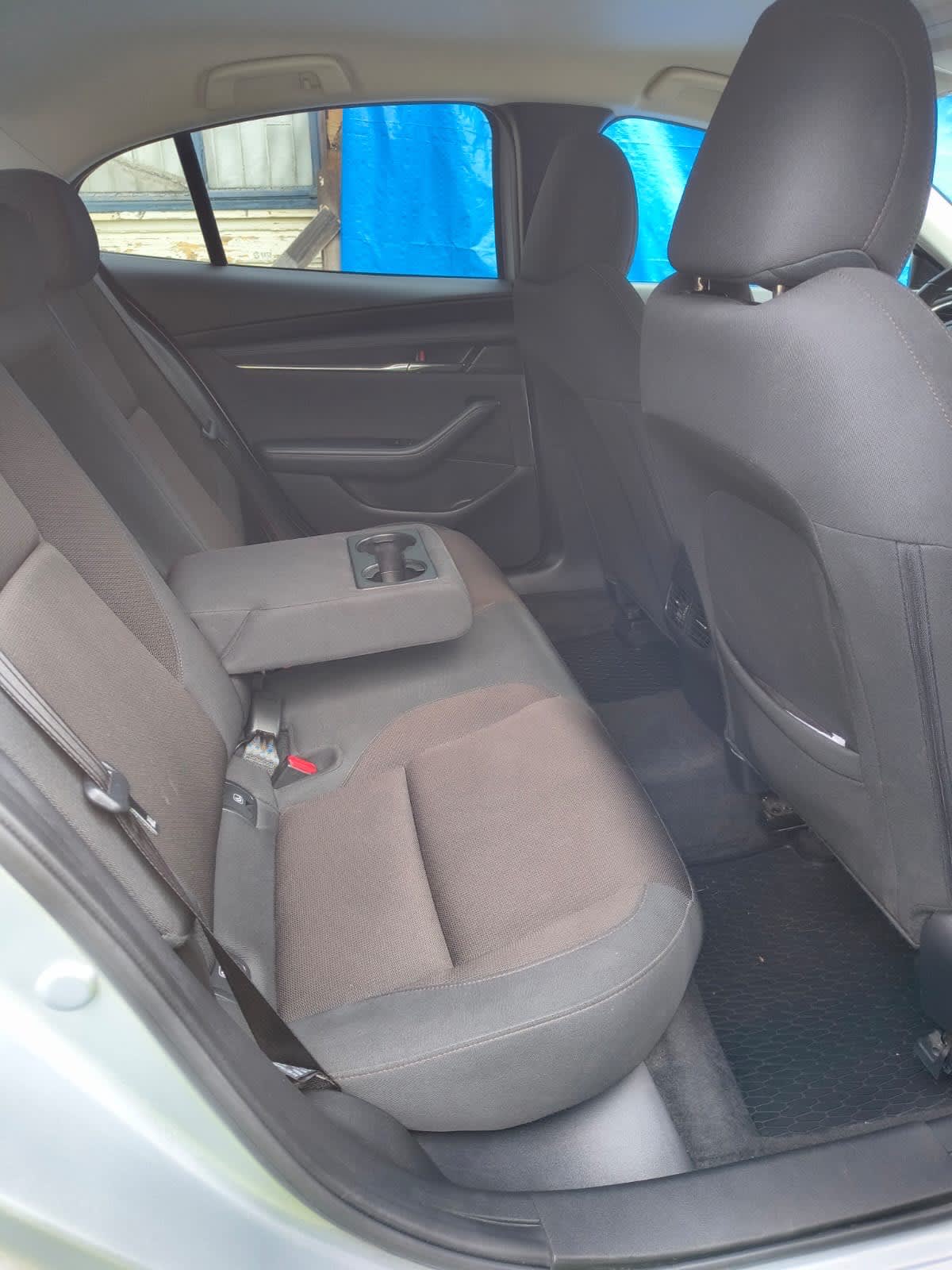 MAZDA MAZDA3 2.0 Sedán V 7g Mt año 2023