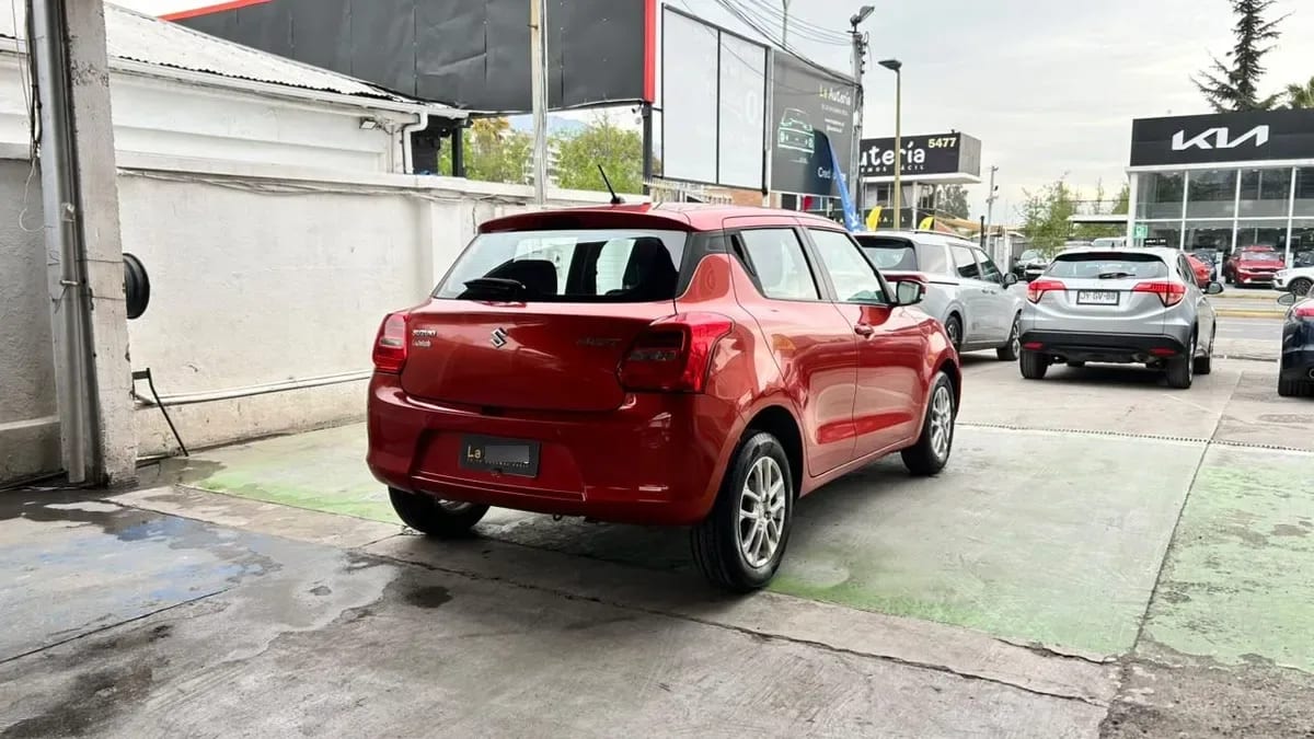 Suzuki Swift Gls 4x2 1.2 Mt Hb 5p año 2024