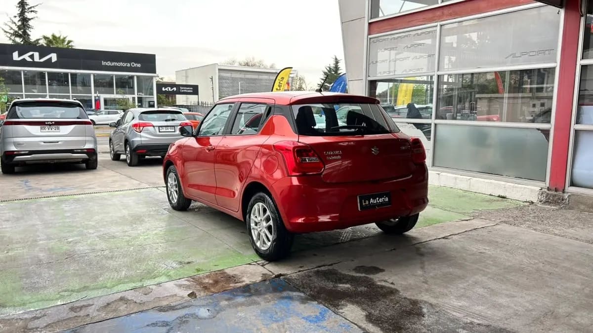 Suzuki Swift Gls 4x2 1.2 Mt Hb 5p año 2024