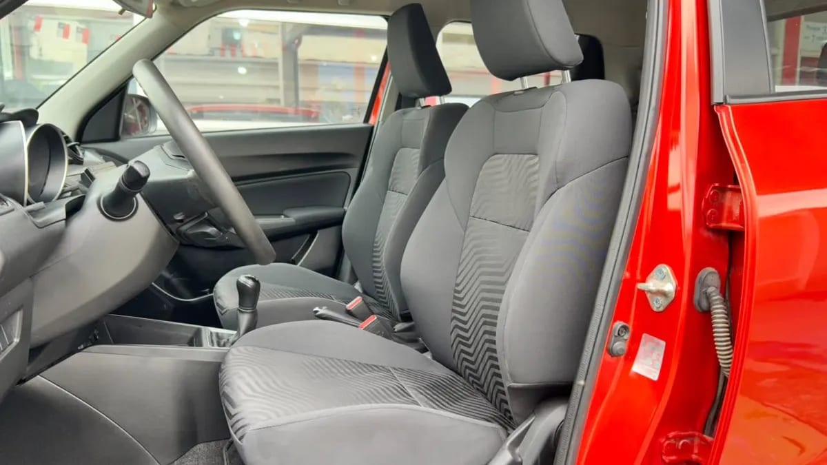 Suzuki Swift Gls 4x2 1.2 Mt Hb 5p año 2024