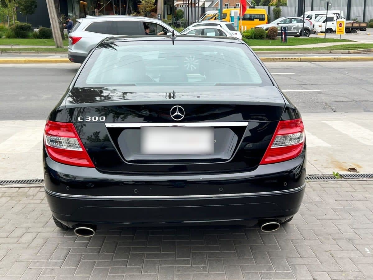 Mercedes-Benz C300 Avantgarde V6 año 2010