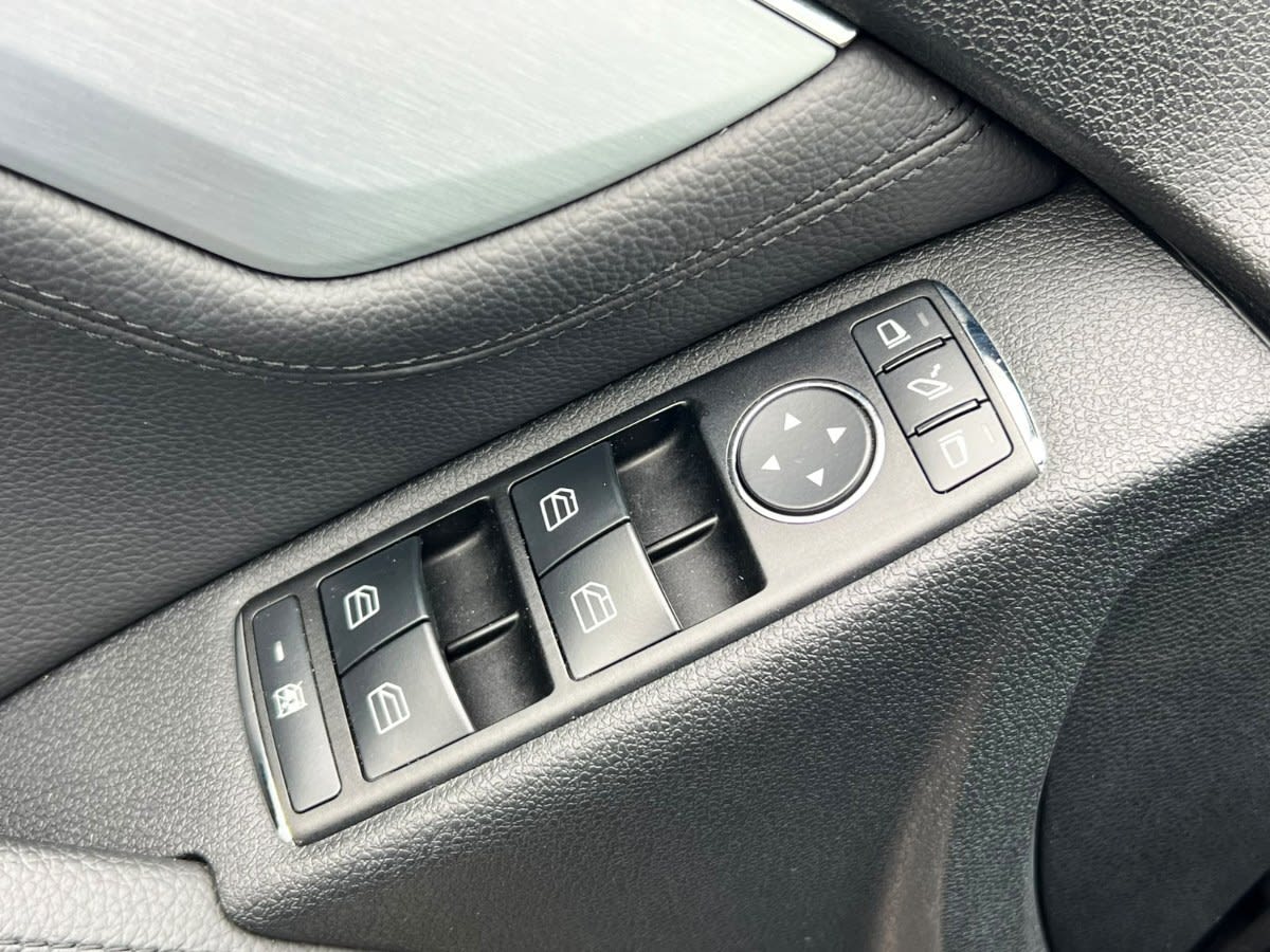 Mercedes-Benz C300 Avantgarde V6 año 2010