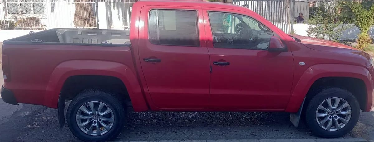 VOLKSWAGEN AMAROK 2.0 Trendline 4x4 Mt Diesel año 2017