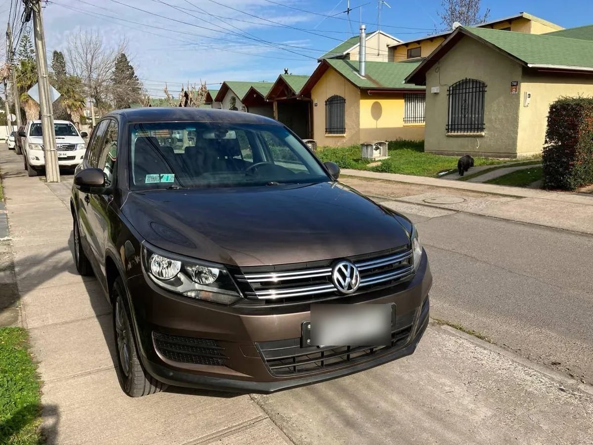 VOLKSWAGEN TIGUAN 1.4 Fl Comf. Tsi 4x2 Mt año 2015