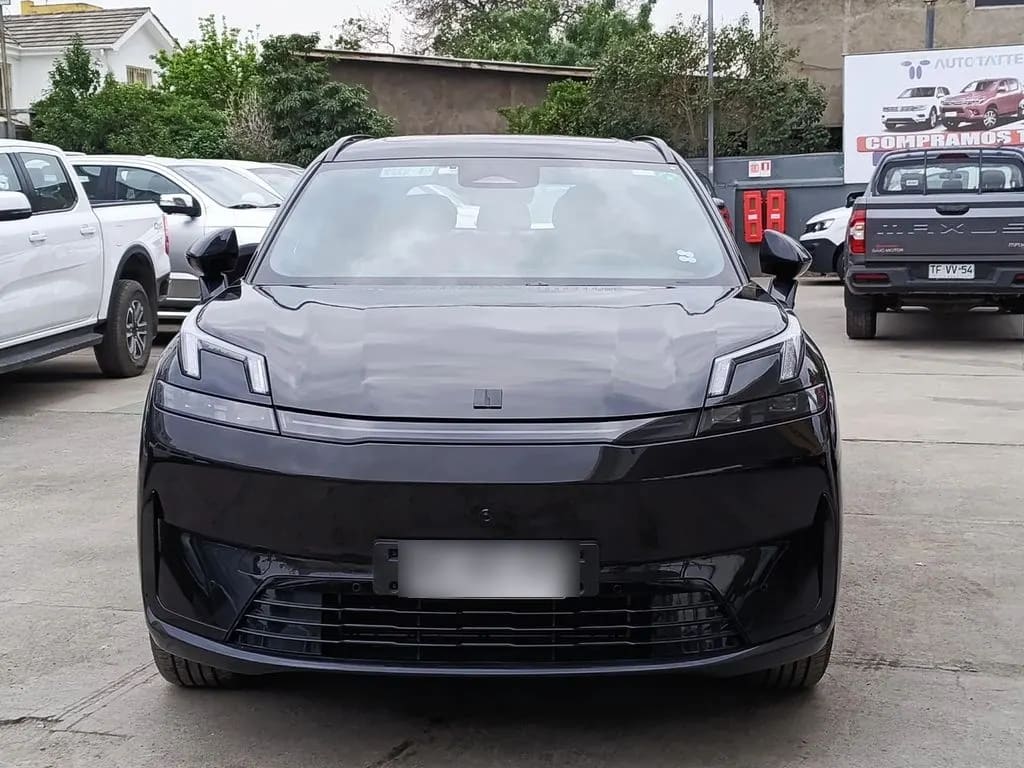 Lynk&Co 08 Phev Halo año 2027