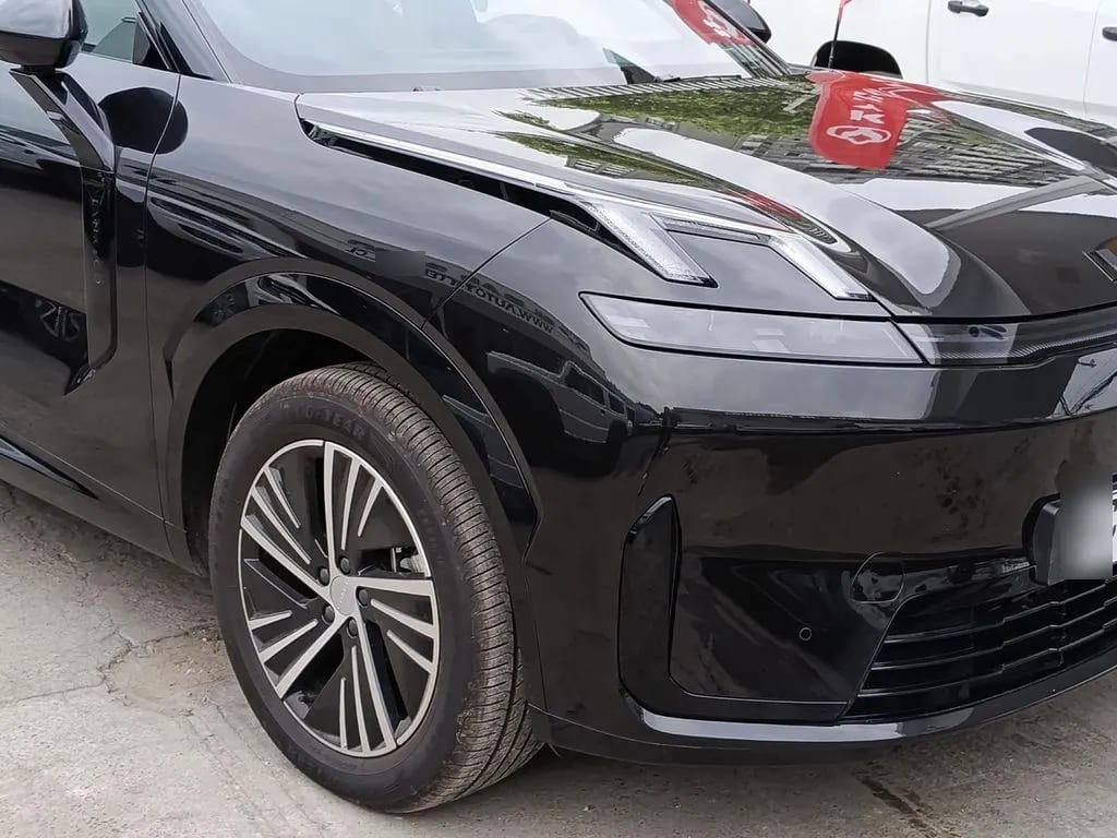 Lynk&Co 08 Phev Halo año 2027