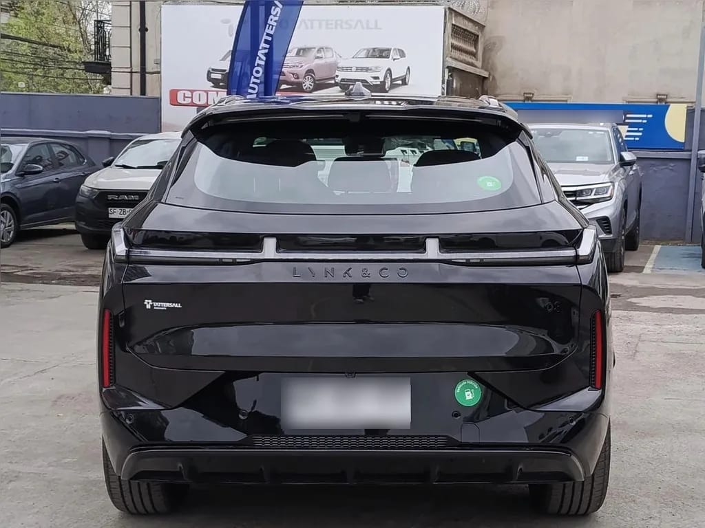 Lynk&Co 08 Phev Halo año 2027
