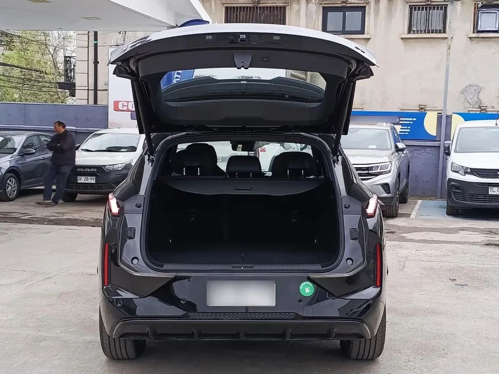 Lynk&Co 08 Phev Halo año 2027