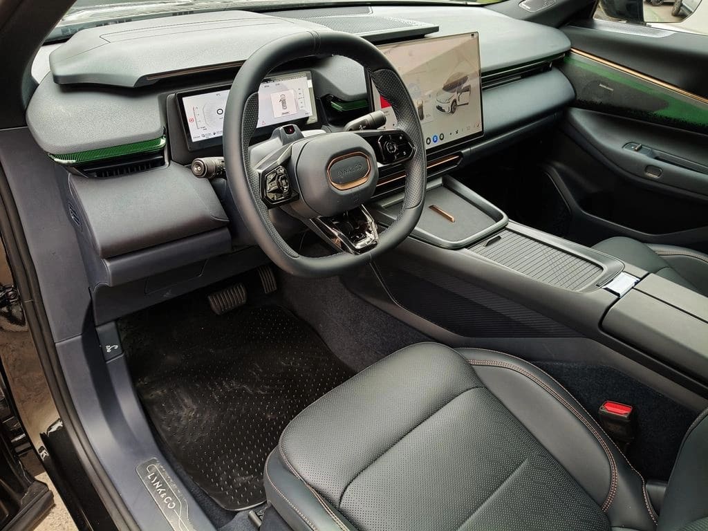 Lynk&Co 08 Phev Halo año 2027