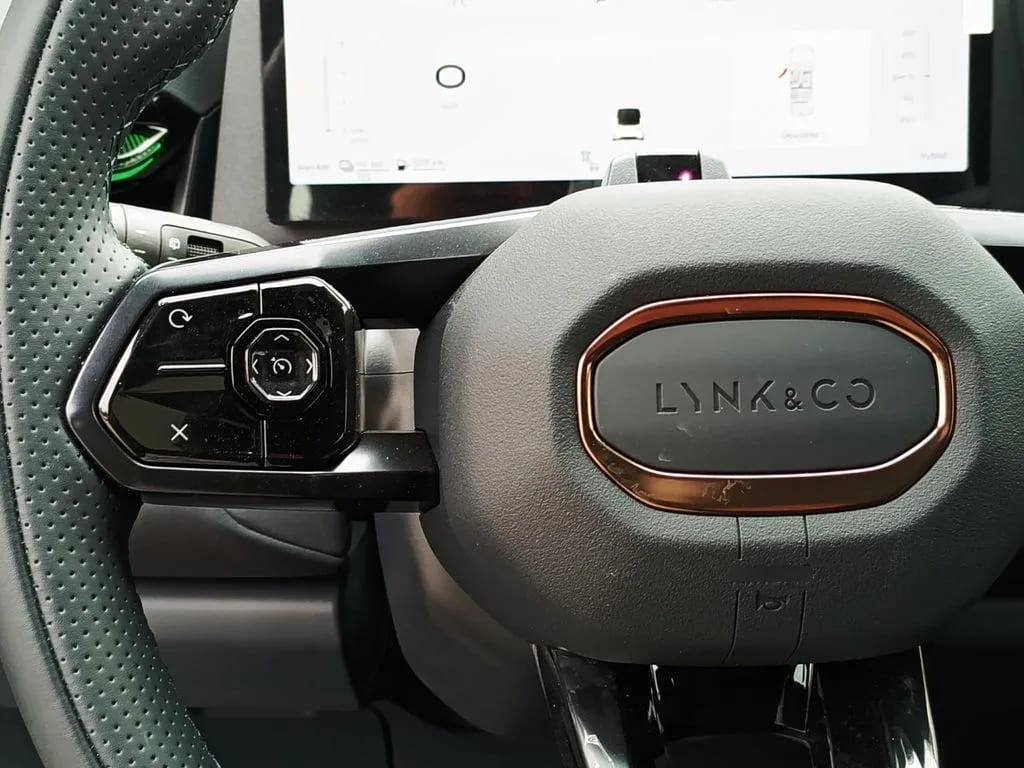 Lynk&Co 08 Phev Halo año 2027