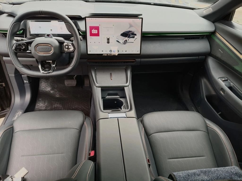 Lynk&Co 08 Phev Halo año 2027