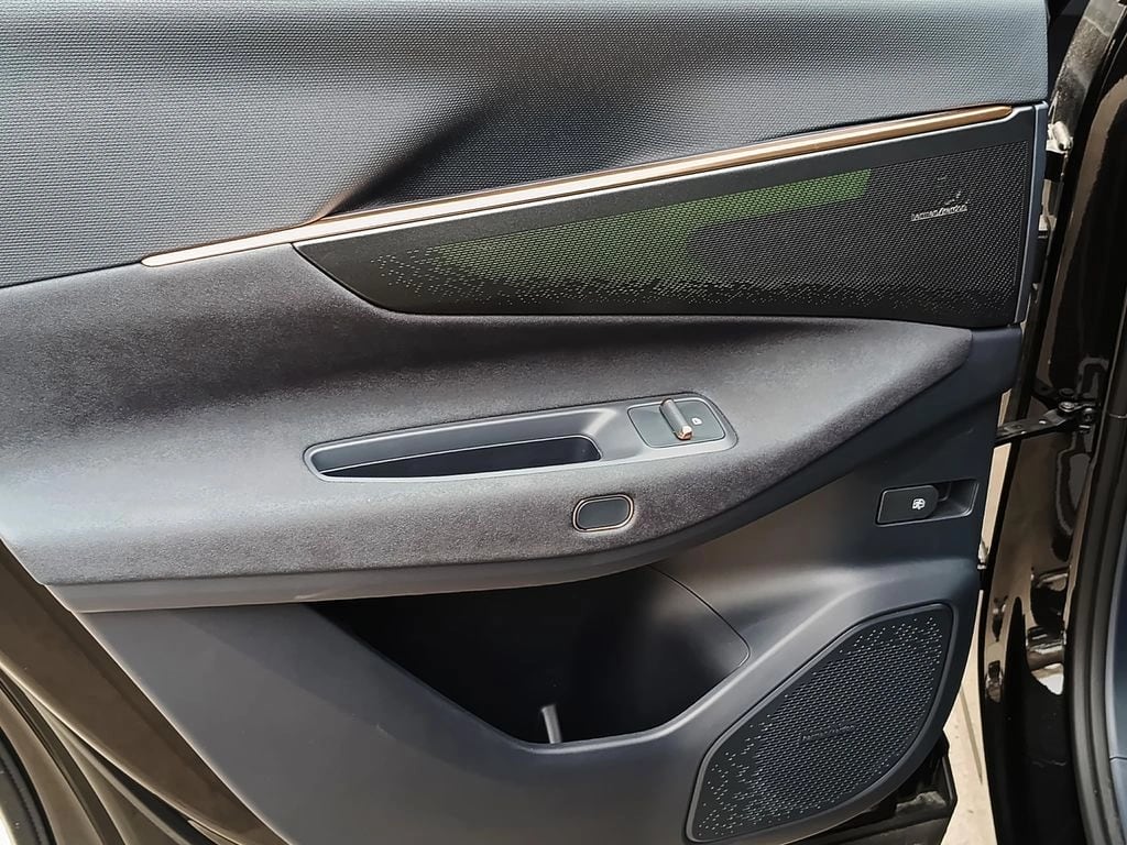 Lynk&Co 08 Phev Halo año 2027