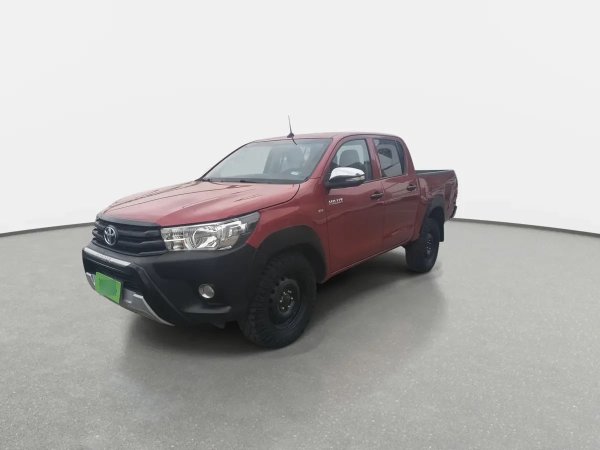 Toyota Hilux 2.4 Dx Diesel 4x4 Dob. Cab. 7ab Mt 4p año 2023