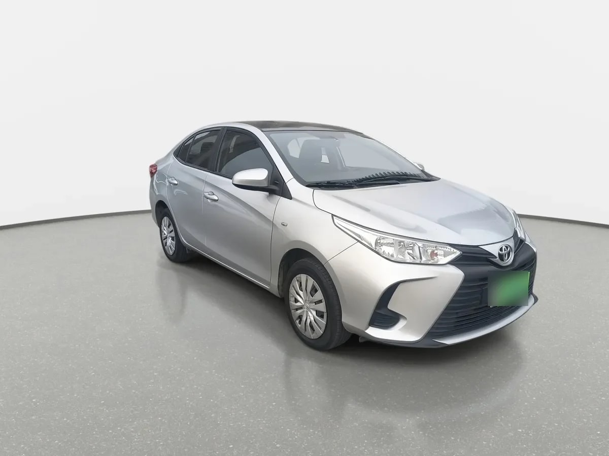 Toyota Yaris 1.5 Gli 4x2 Sdn Mt 4p año 2021