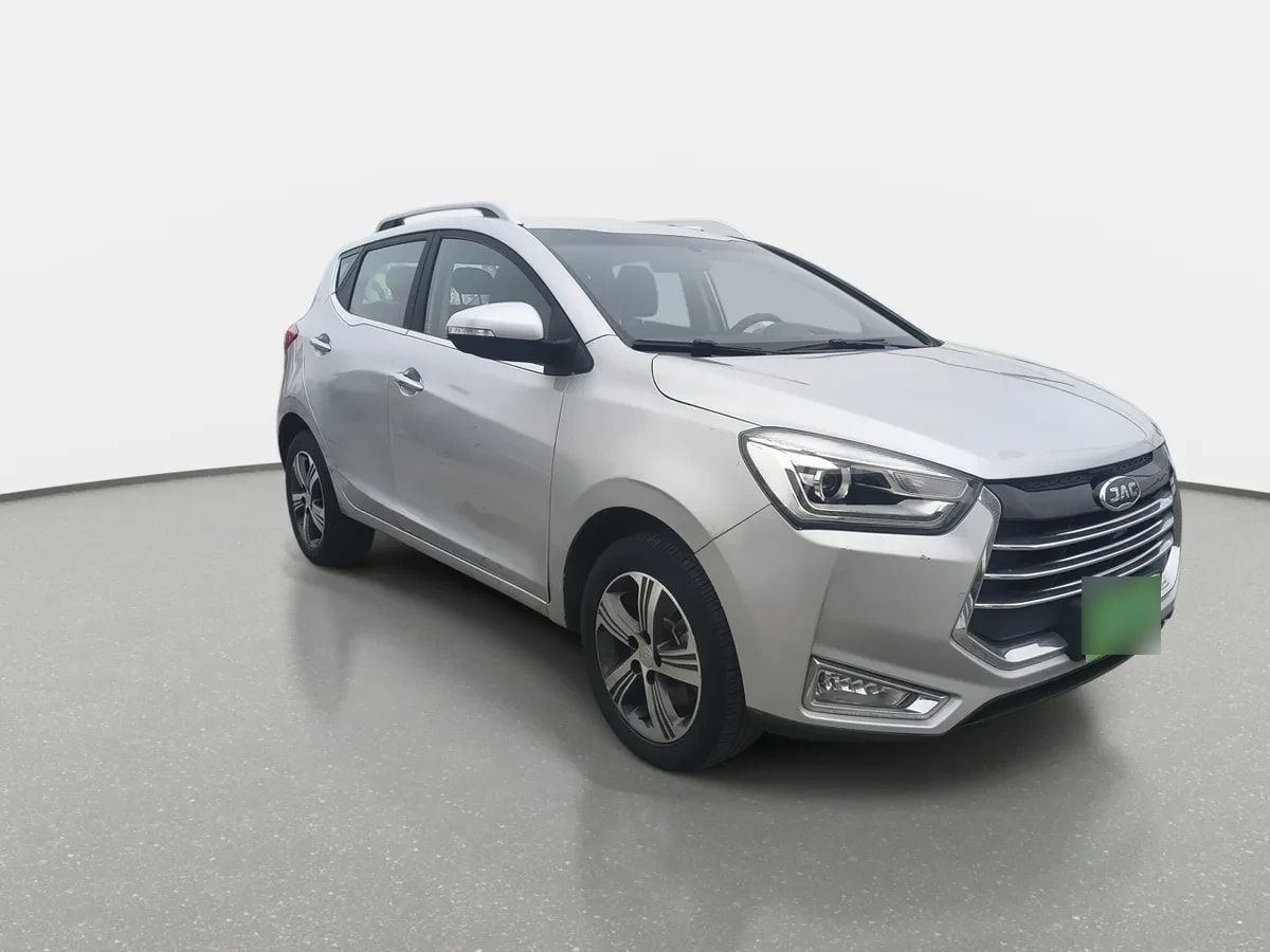 JAC Js2 1.5 Luxury 4x2 Cvt At 5p año 2025