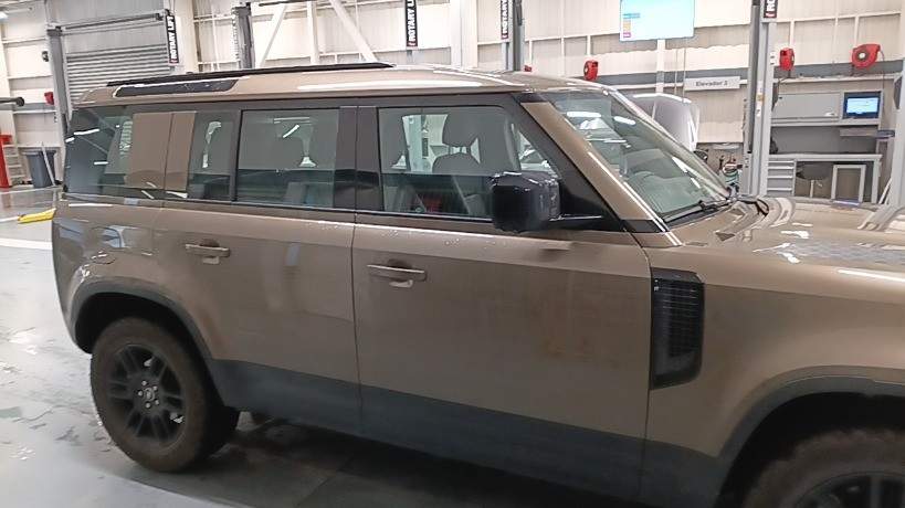 Land Rover Defender 3.0id 110 4x4 At 5p año 2025