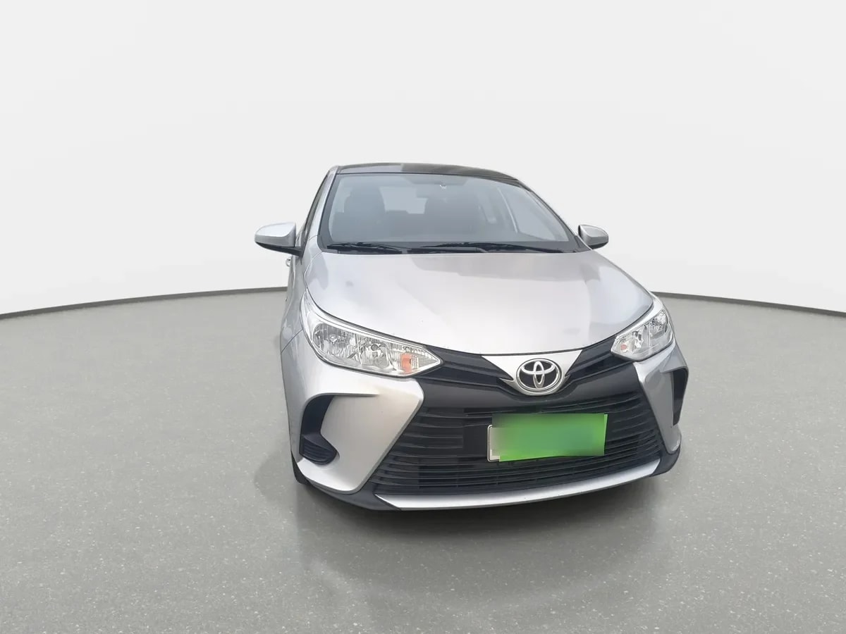Toyota Yaris 1.5 Gli 4x2 Sdn Mt 4p año 2021