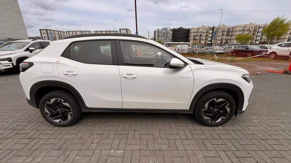 Volkswagen Tera 1.0 Tsi Comfort 2wd At 5p año 2026