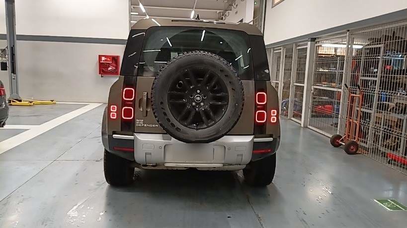 Land Rover Defender 3.0id 110 4x4 At 5p año 2025