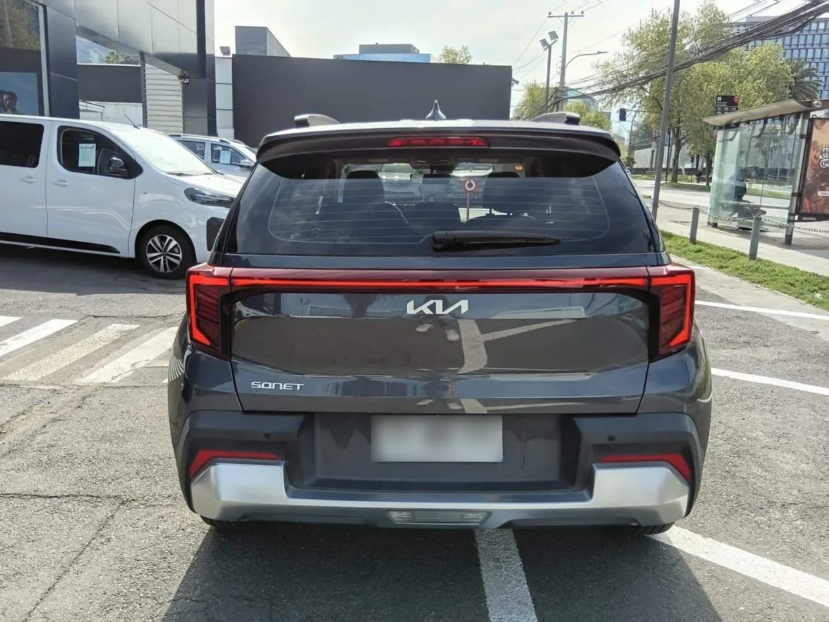 Kia Sonet 1.5 Ex Full 4x2 Ivt At 5p año 2024