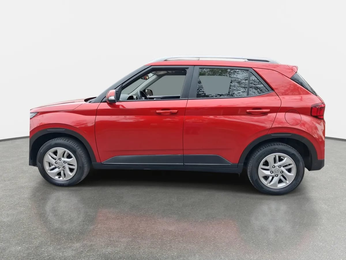 Hyundai Venue 1.6 Qx Value 4x2 Mt 5p año 2020