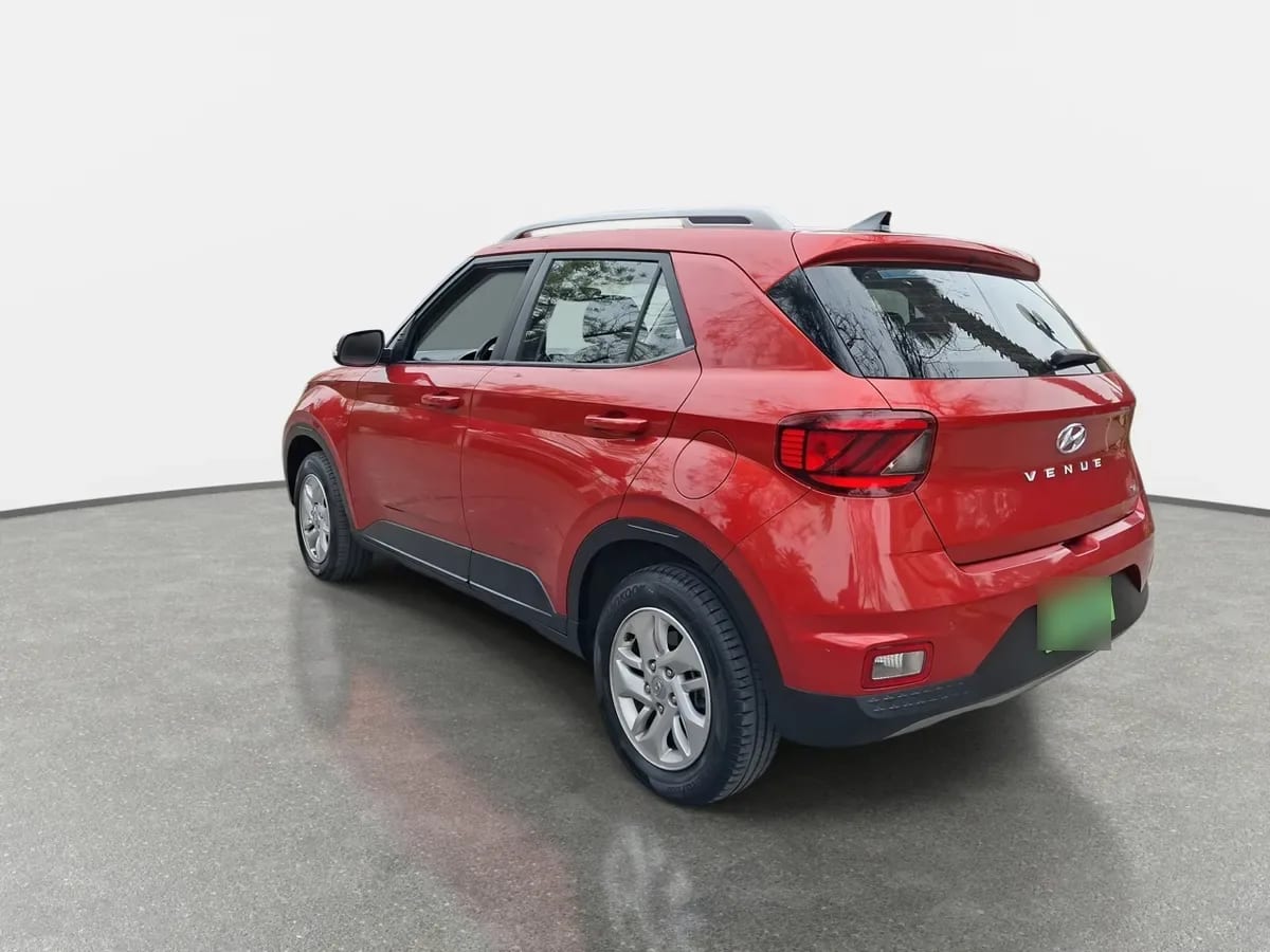Hyundai Venue 1.6 Qx Value 4x2 Mt 5p año 2020