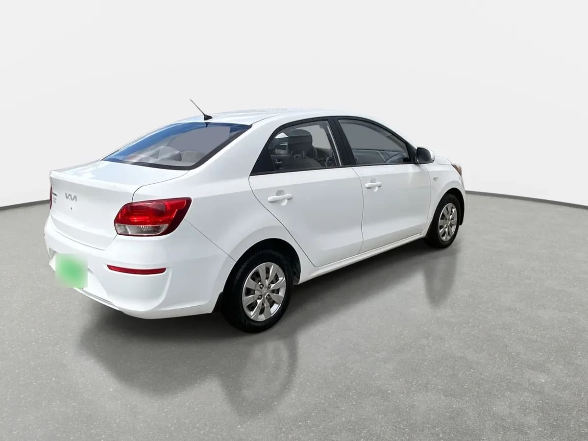 Kia Soluto 1.4 Lx 4x2 Mt 4p año 2022