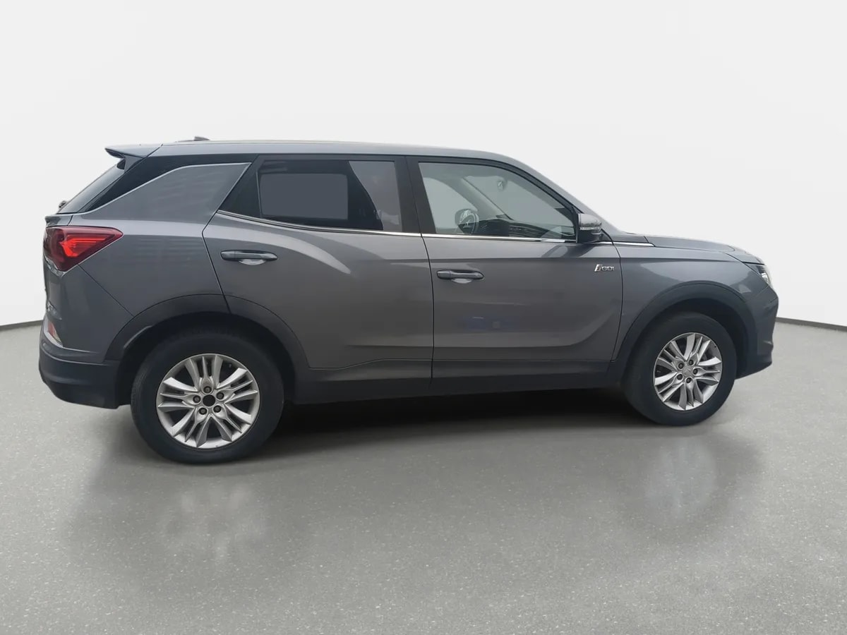 Ssangyong Korando 1.5 Lx Cg100 4x2 Mt 5p año 2021