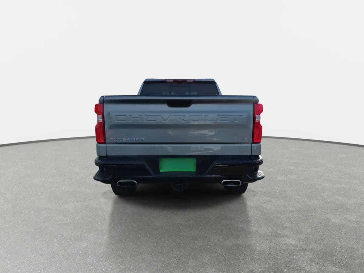 Chevrolet Silverado 5.3 Lt Trail Boss Z71 4x4 At 4p año 2026