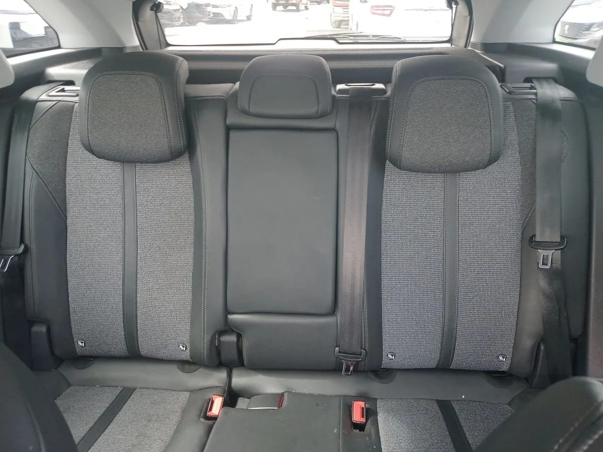 Peugeot 3008 1.5 Allure Bluehdi 4x2 130 Eat8 5p año 2020
