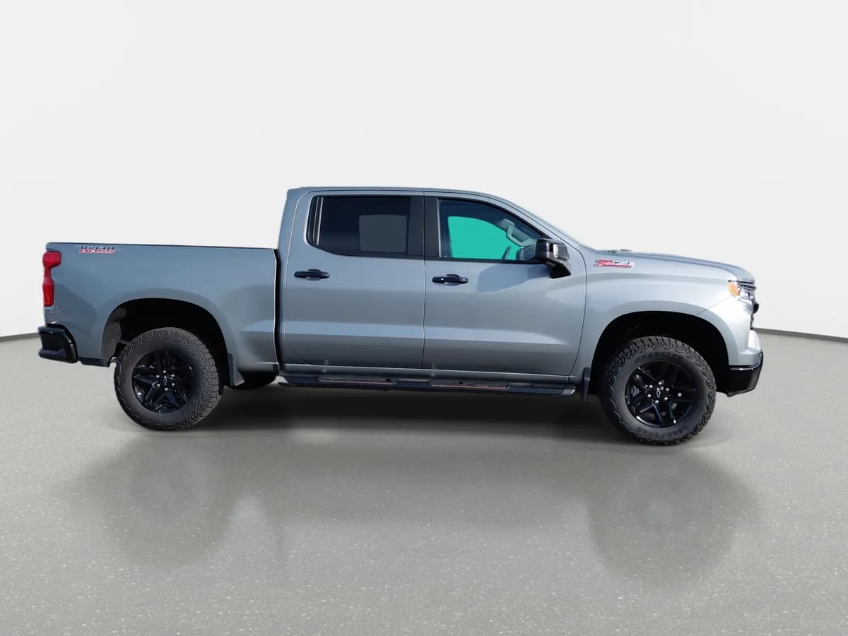 Chevrolet Silverado 5.3 Lt Trail Boss Z71 4x4 At 4p año 2026