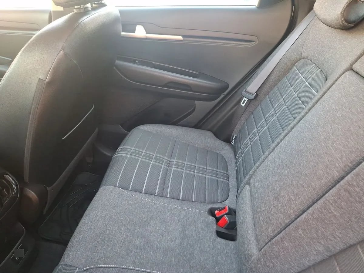 Kia Sonet 1.5 Ex 4x2 Ivt Ri At 5p año 2025