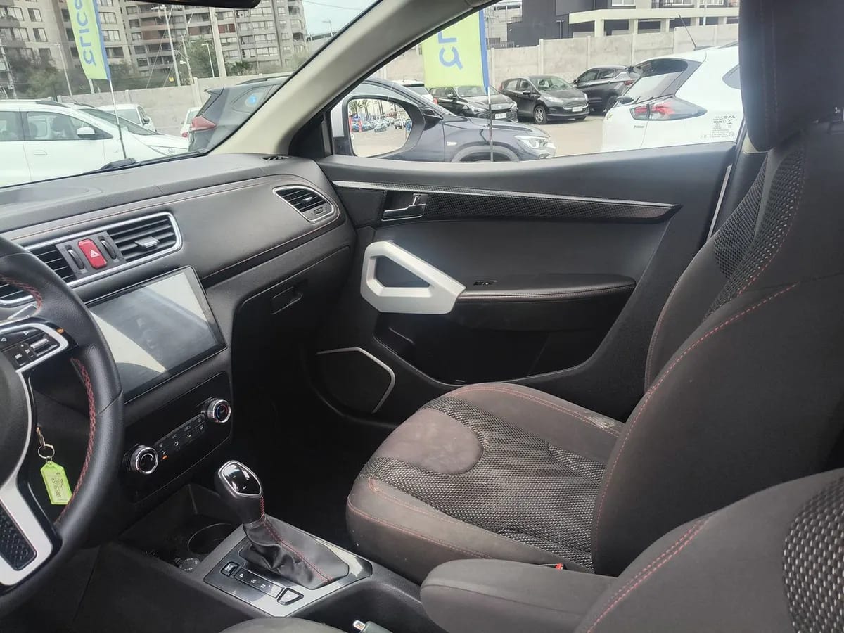 JAC Js2 1.5 Luxury 4x2 Cvt At 5p año 2025