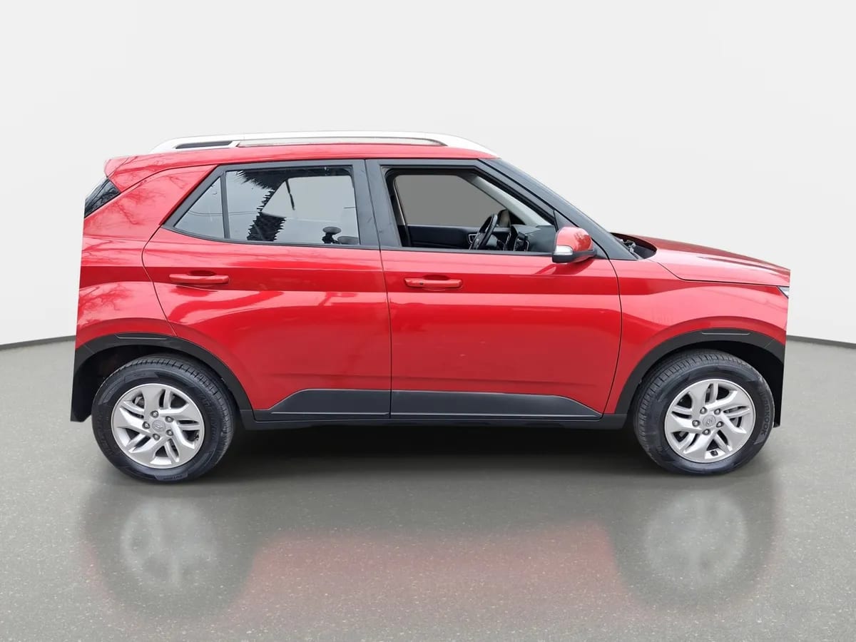 Hyundai Venue 1.6 Qx Value 4x2 Mt 5p año 2020