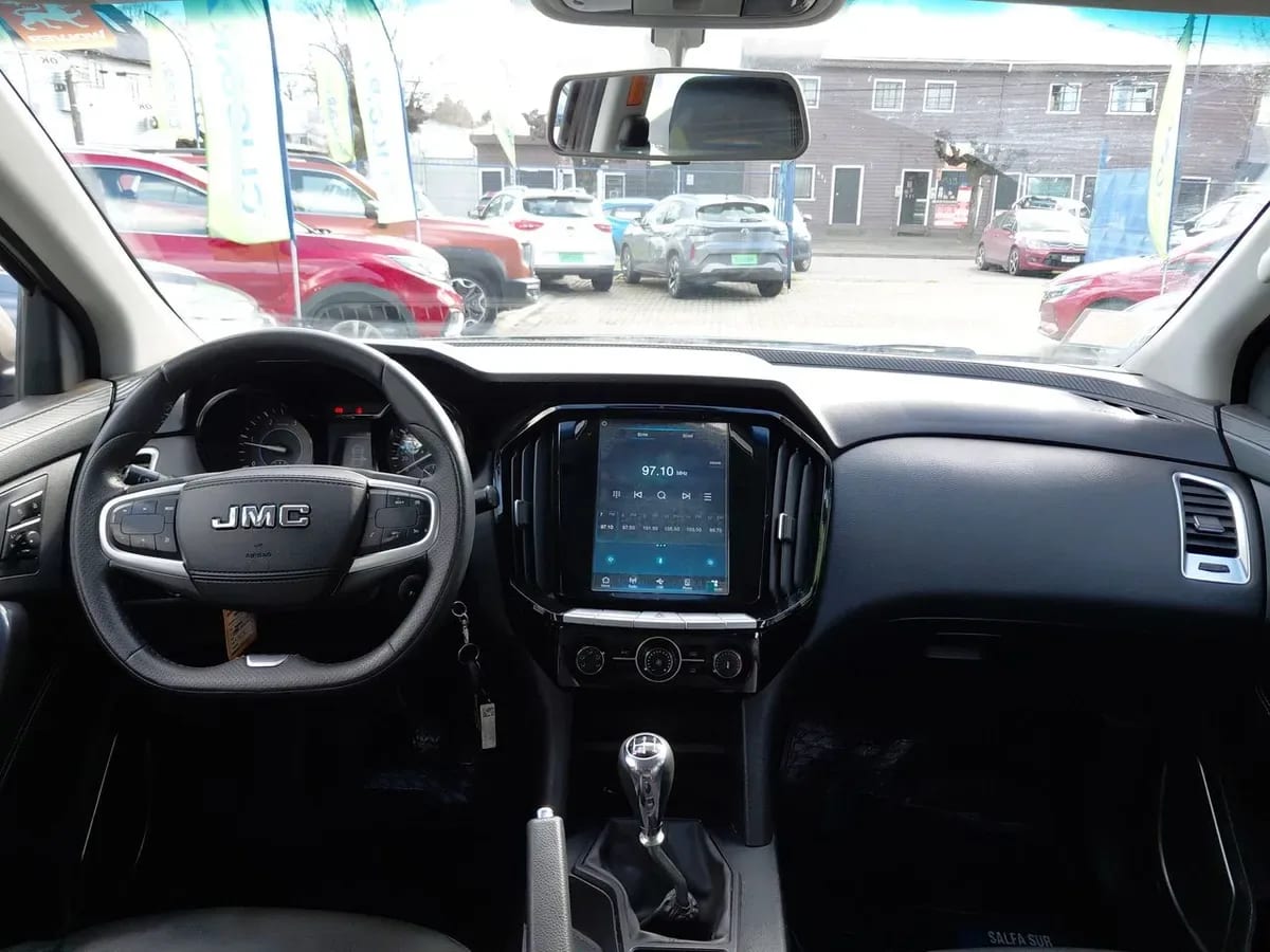 JMC Vigus 2.4 Plus Diesel 4x4 Euro5 Mt 4p año 2023