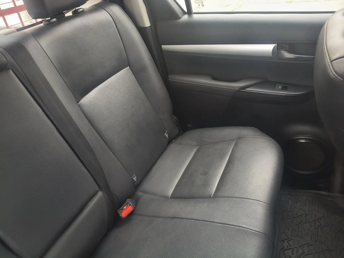 Toyota Hilux 2.8 Srv Diesel 4x4 Dob. Cab. At 4p año 2024