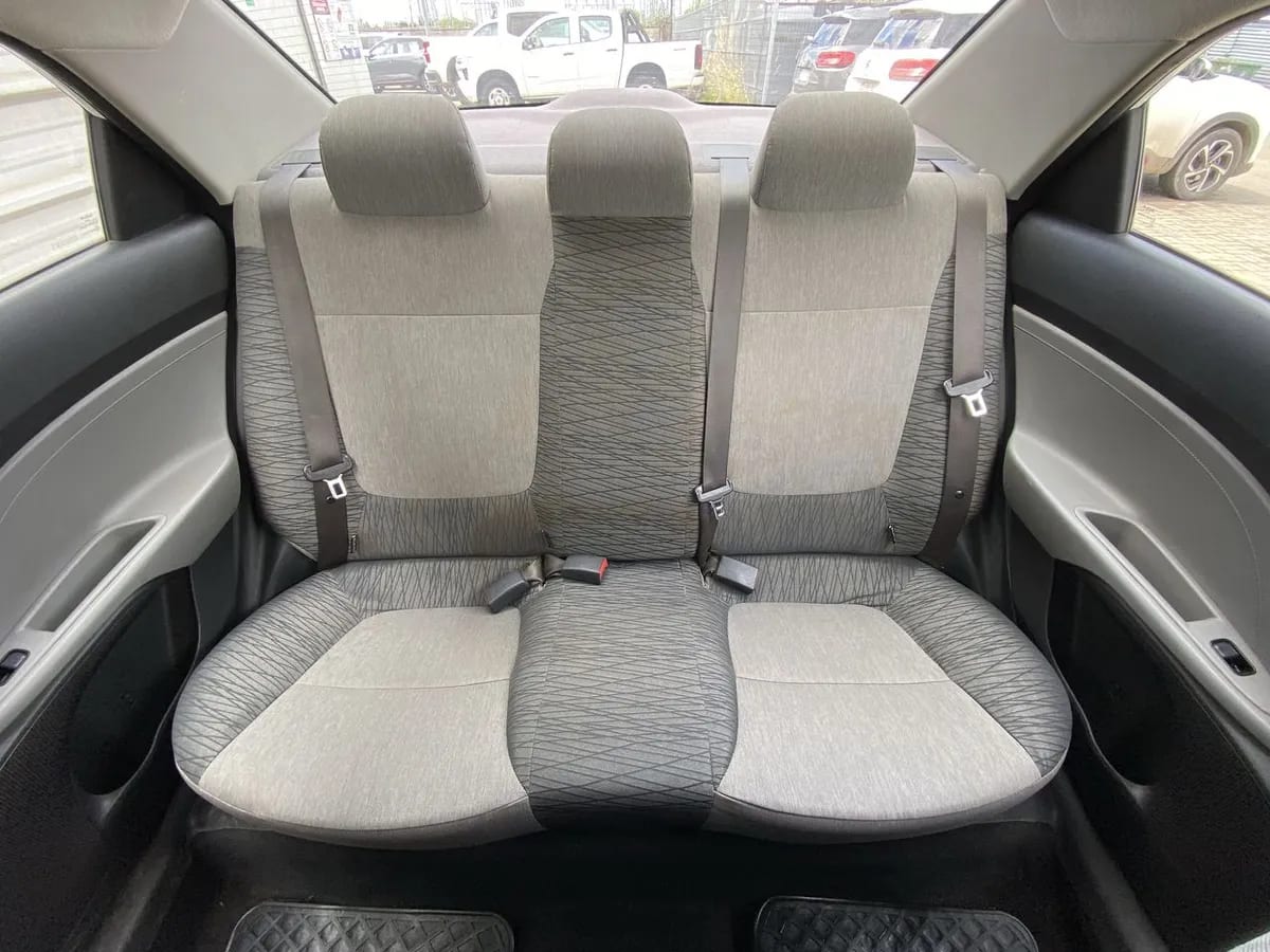 Kia Soluto 1.4 Lx 4x2 Mt 4p año 2022