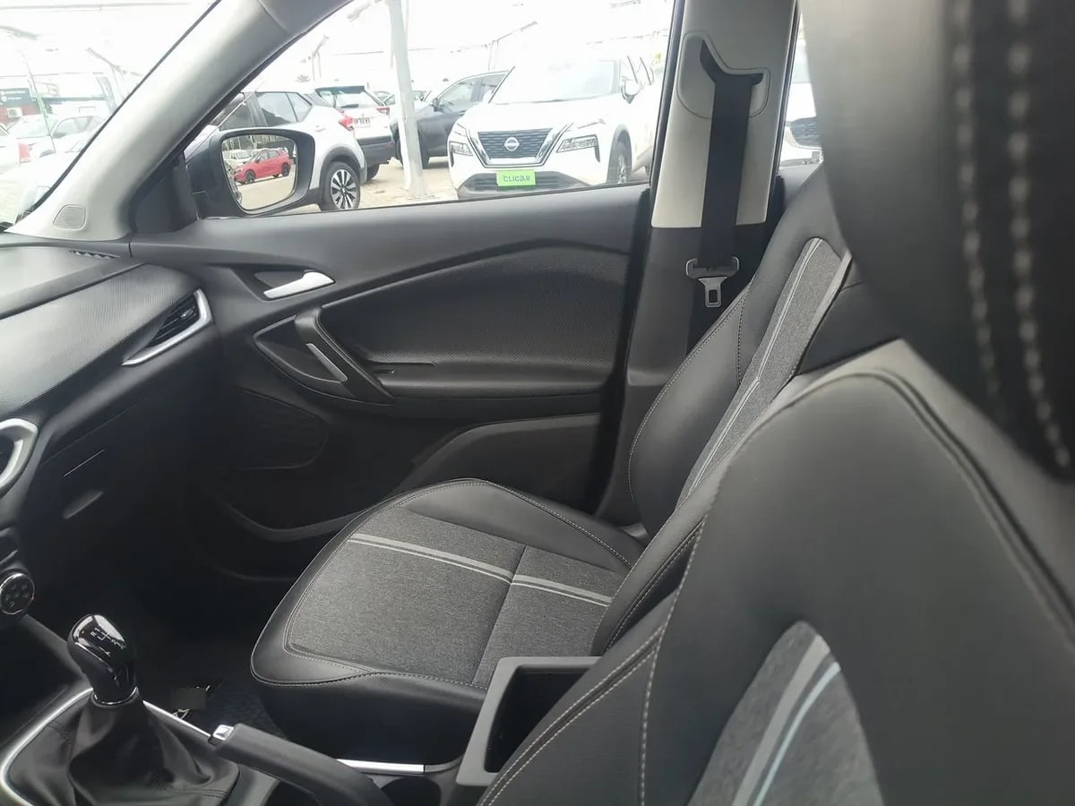 Chevrolet Tracker 1.2t Ltz Fwd Mt 5p año 2022