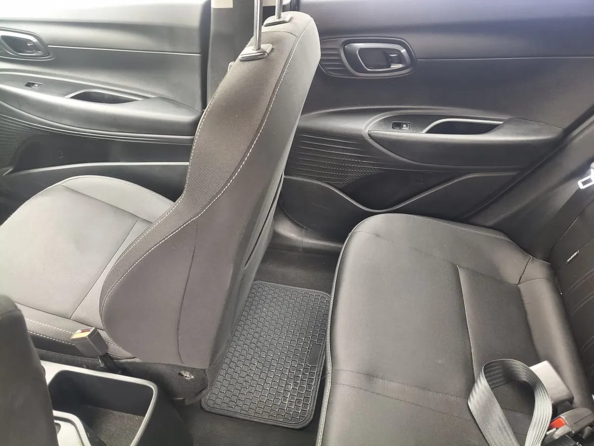 Hyundai I20 1.4 Value Bi3 4x2 Hb Mt 5p año 2022