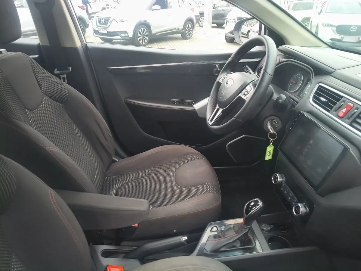 JAC Js2 1.5 Luxury 4x2 Cvt At 5p año 2025