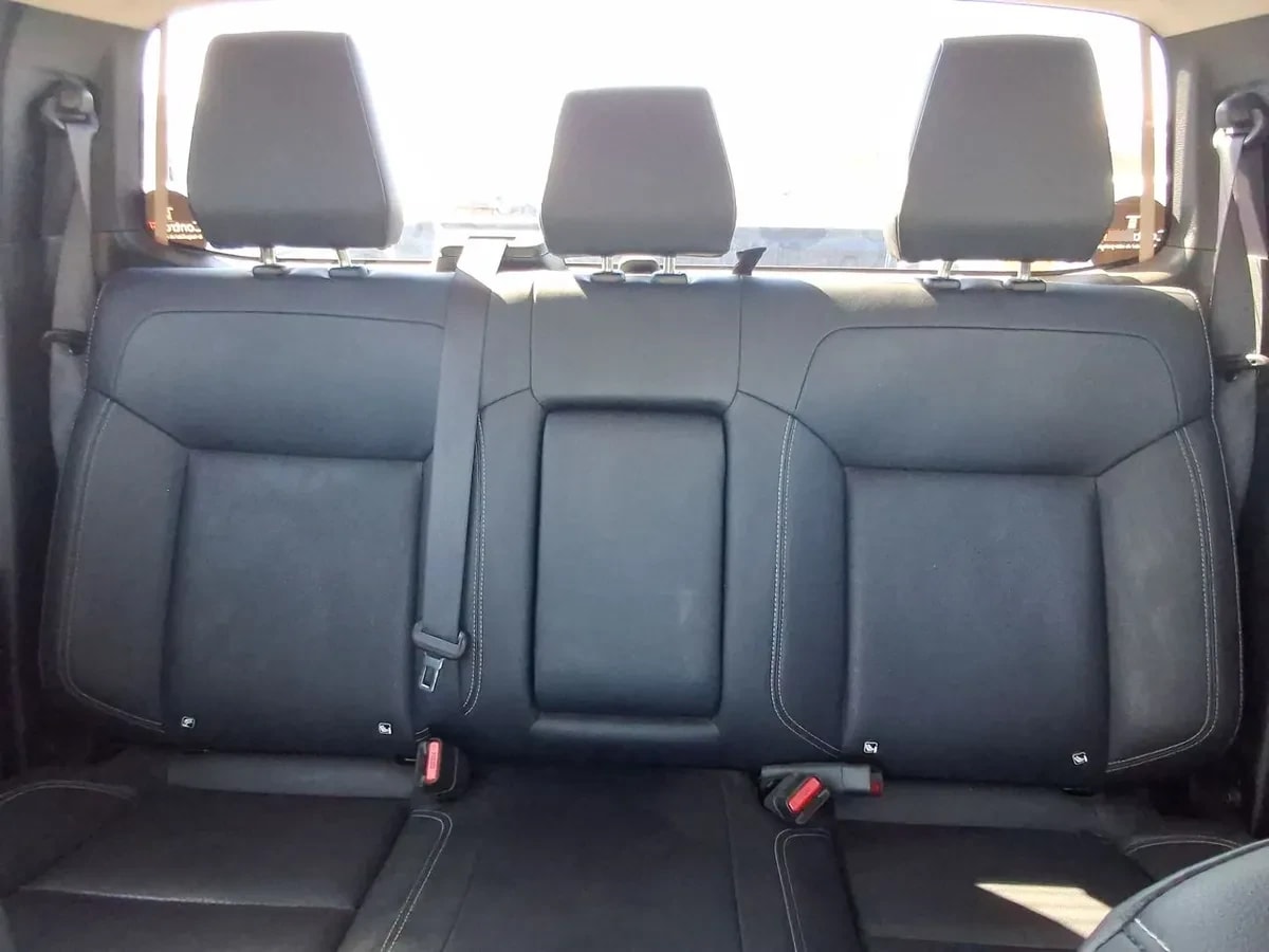Mitsubishi L200 2.4 Dakar Xr Diesel 4x4 Dob. Cab. Euro6 At 4p año 2026